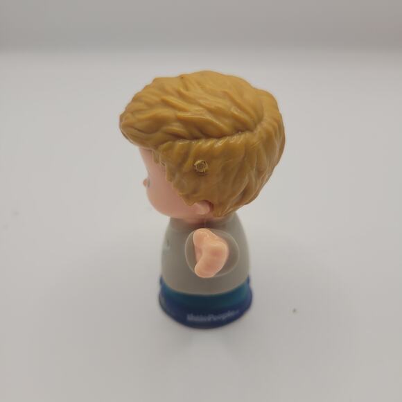 Fisher Price Little People Boy Fish Shirt Fishing Blonde Figure Toy 2016 - Picture 4 of 5